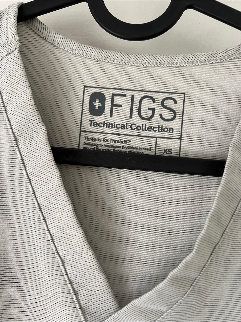 Figs Catarina Scrub Top - Space Grey - Picture 2 of 3